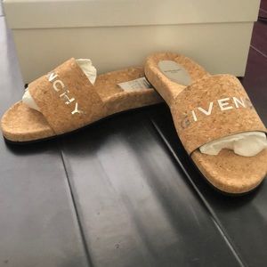 GIVENCHY SLIDE PRE OWNED, PURCHASED BRAND NEW